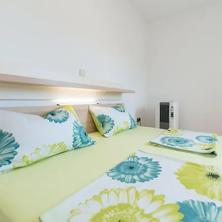 Kresic Apartment Vir