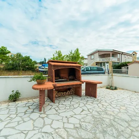 Kresic Apartment